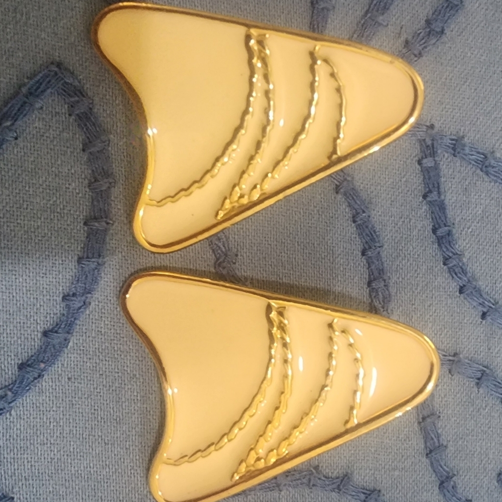 Gold‎ Women's Earrings